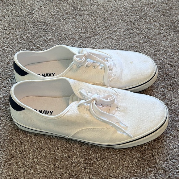 Men’s Sneaker Bundle. Pair of 3 Old Navy Sneakers. Size 10 - Picture 3 of 10